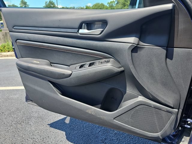 Used 2022 Nissan Altima 2.5 SR FWD image 32