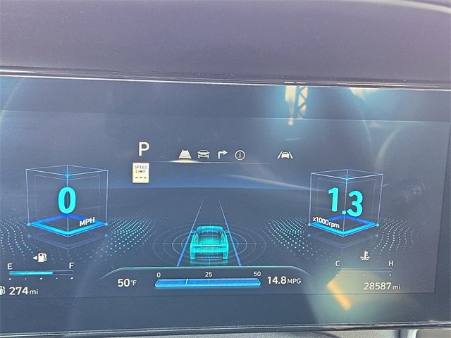 Certified 2024 Hyundai Elantra Limited image 9