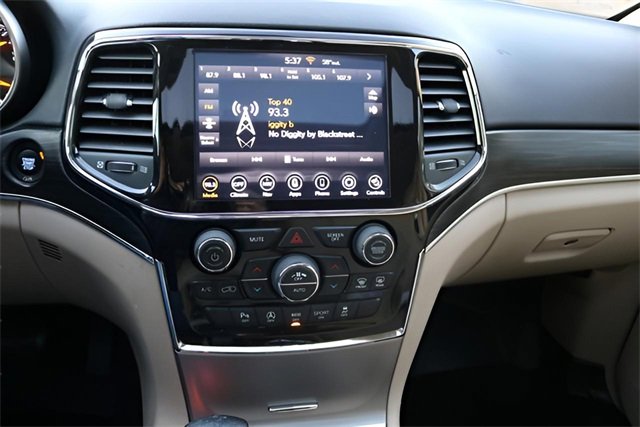 Used 2022 Jeep Grand Cherokee Limited image 22