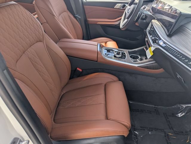 New 2027 BMW X7 xDrive40i w/ Executive Package AWD/4WD image 13
