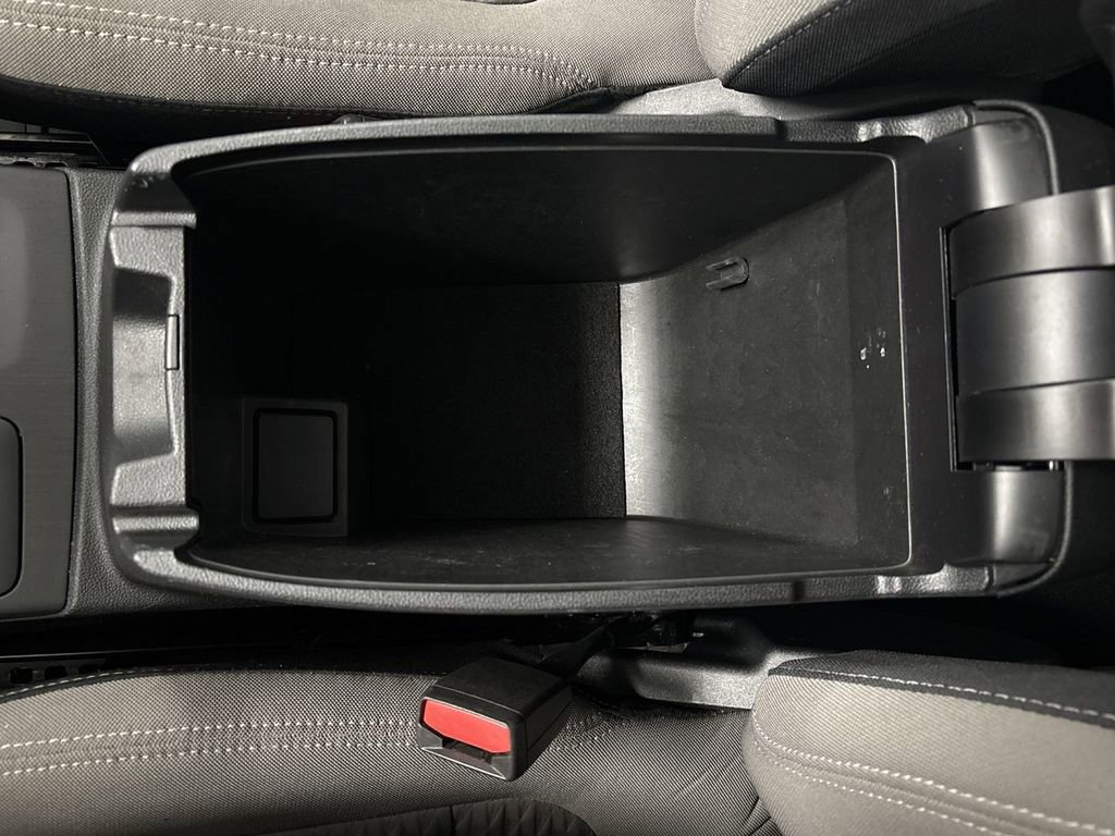 Used 2022 Ford Escape SE image 52