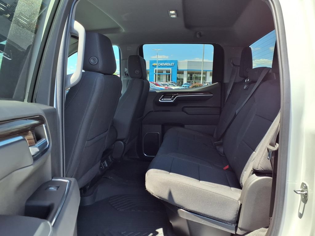 Used 2022 Chevrolet Silverado 1500 LT AWD/4WD image 21