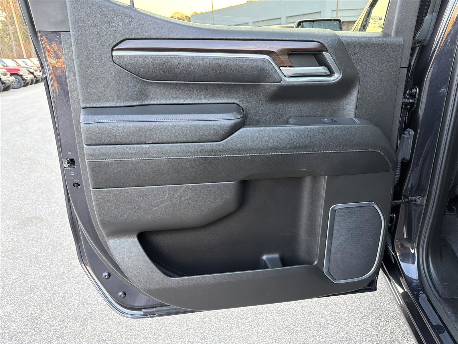 Used 2025 GMC Sierra 1500 SLT image 22