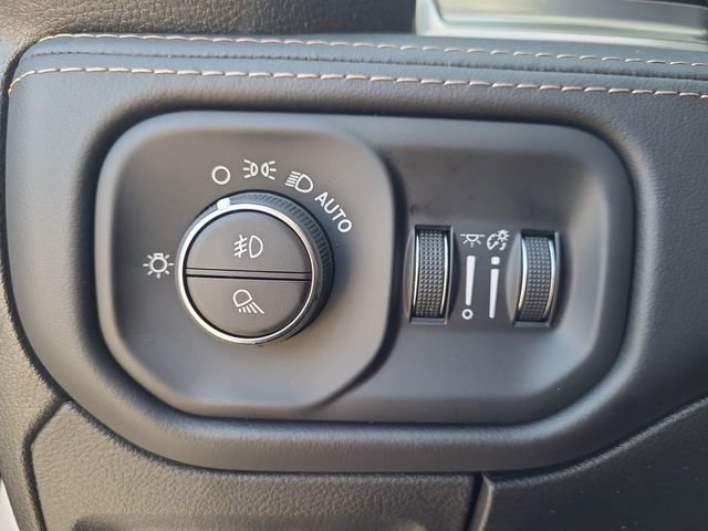 New 2026 RAM 1500 Tungsten w/ Trailer Tow Group image 22