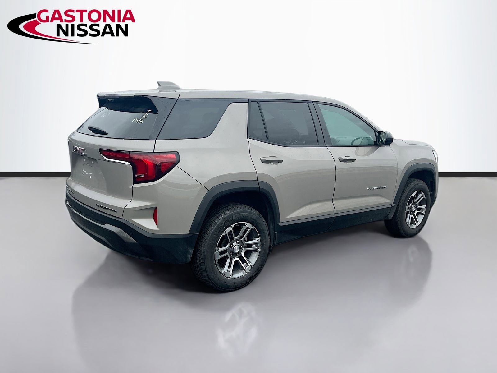 Used 2025 GMC Terrain Elevation image 9