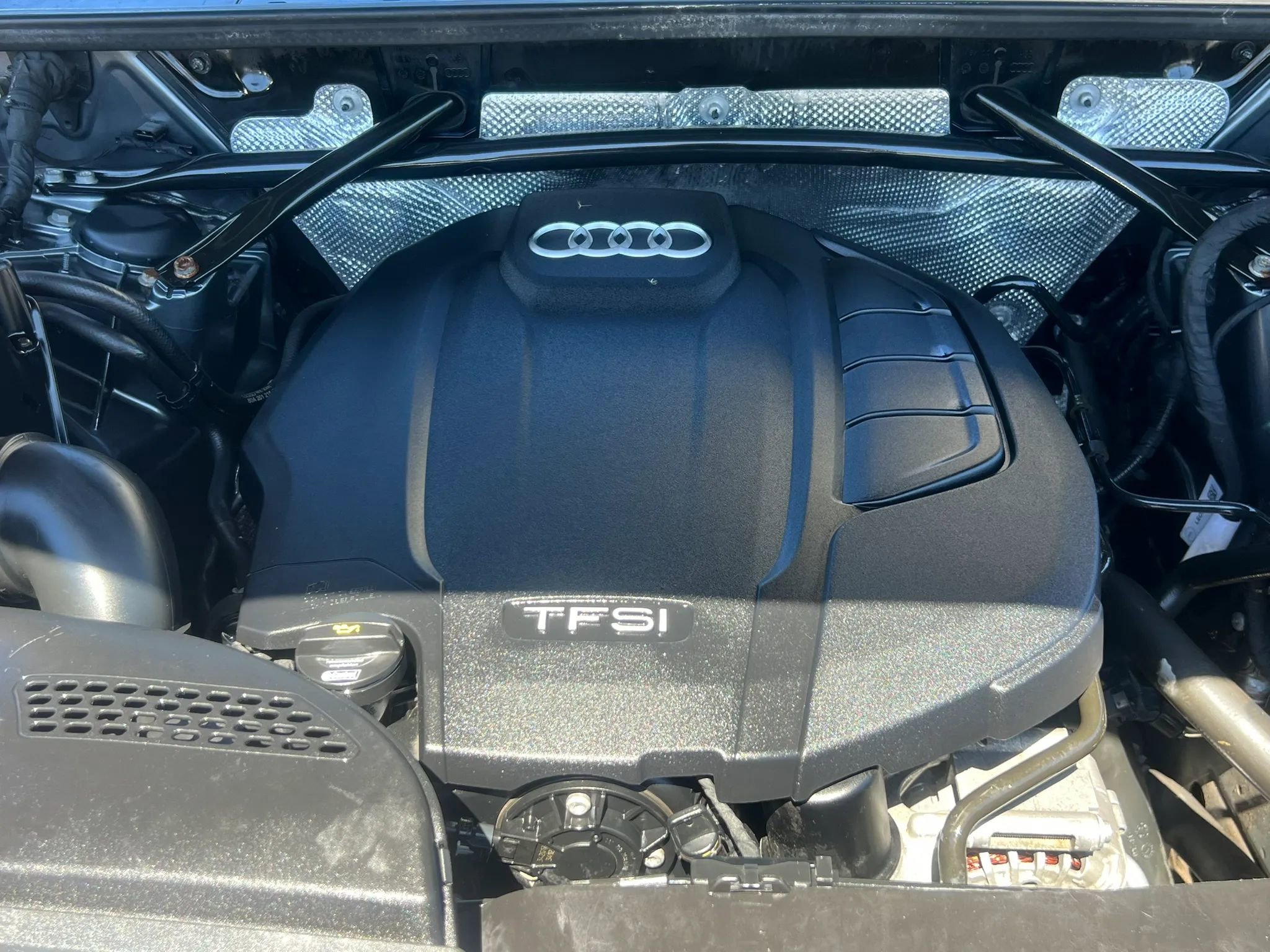 Used 2018 Audi Q5 2.0T Premium Plus w/ Premium Plus Package AWD/4WD image 34
