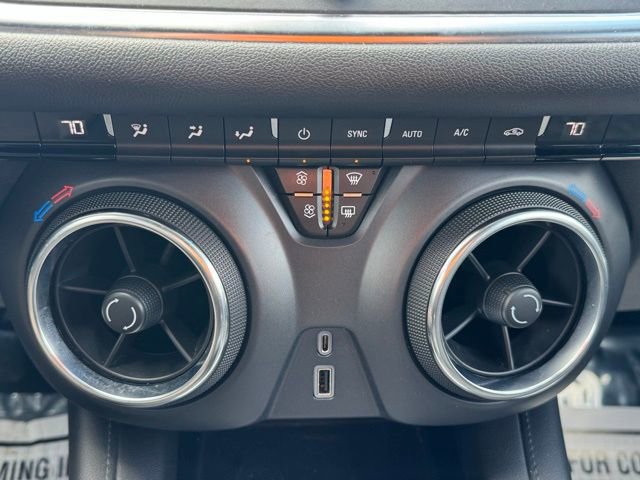 Used 2021 Chevrolet Blazer LT image 23