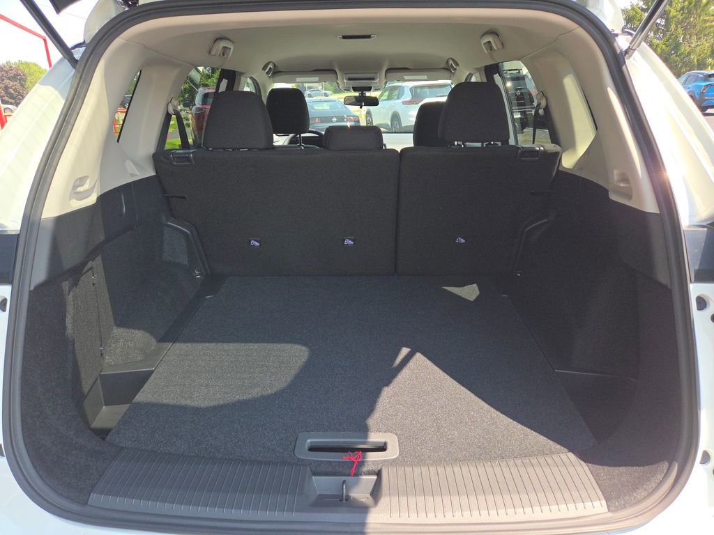 New 2026 Nissan Rogue S image 26