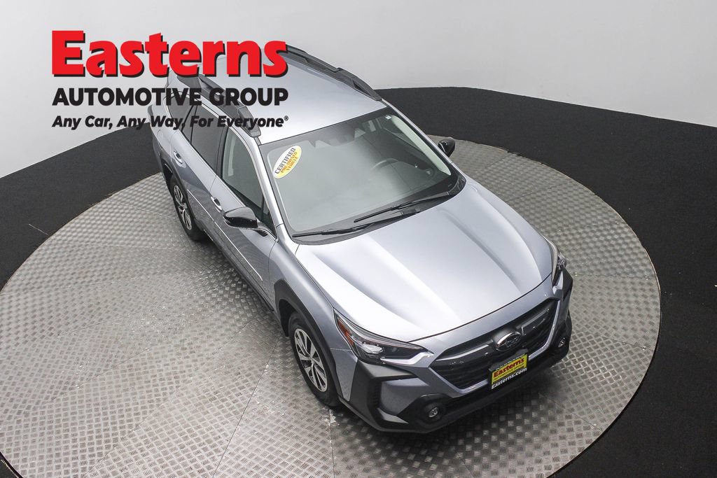 Used 2025 Subaru Outback Premium AWD/4WD image 3