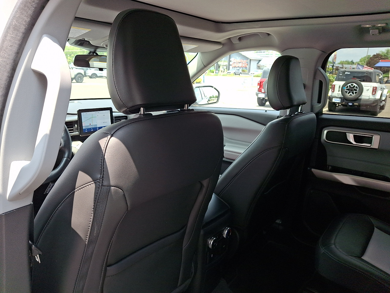Certified 2023 Ford Explorer XLT w/ Equipment Group 202A AWD/4WD image 12