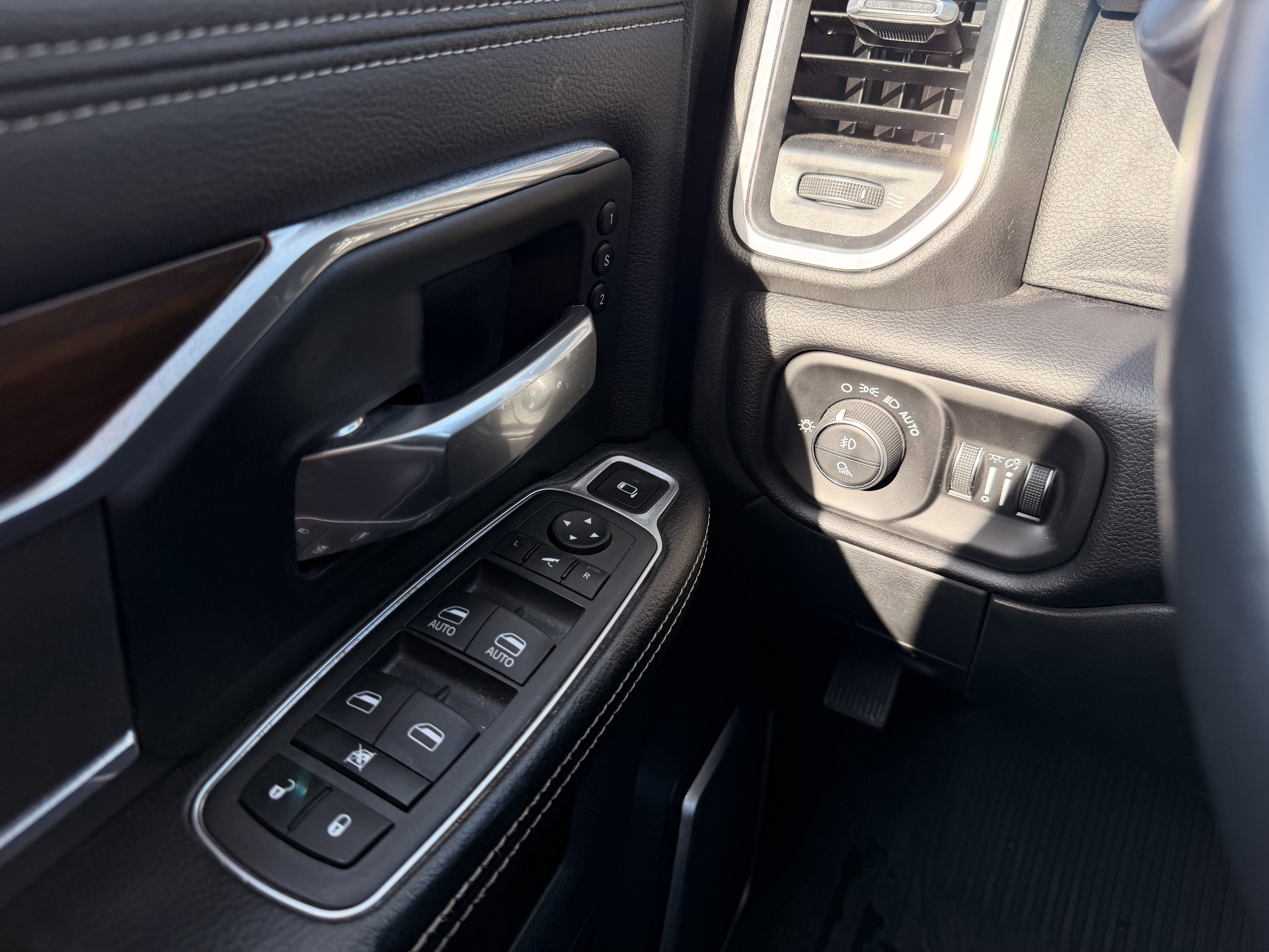 Used 2022 RAM 2500 Laramie image 20