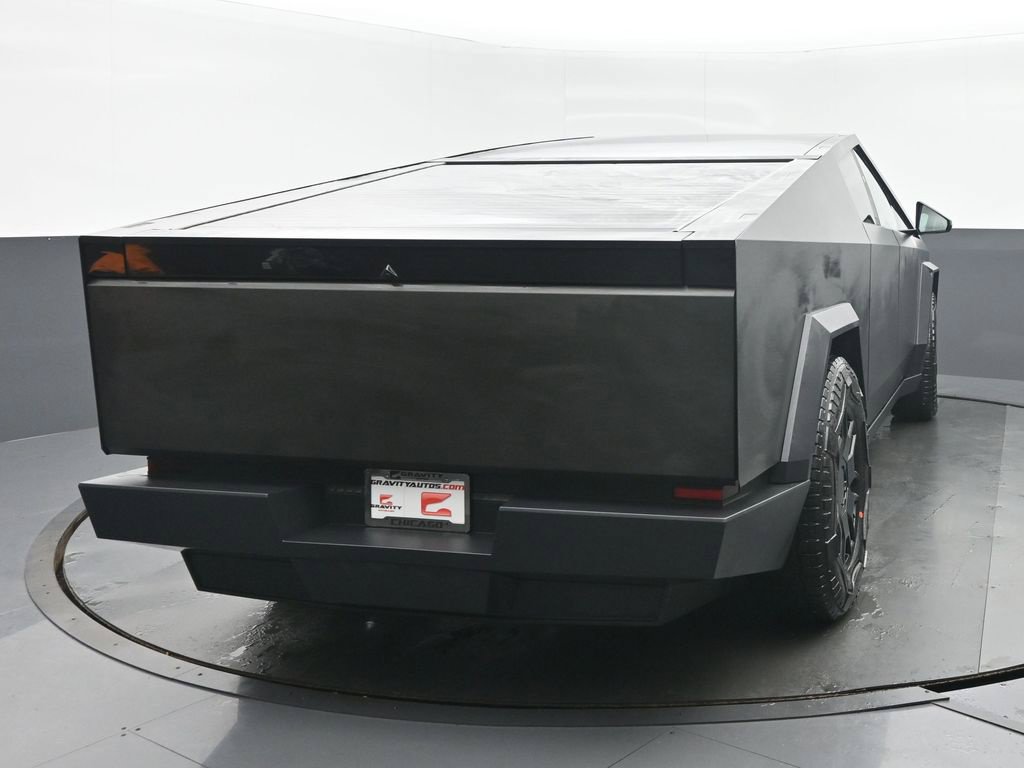 Used 2024 Tesla Cybertruck AWD Crew Cab image 4