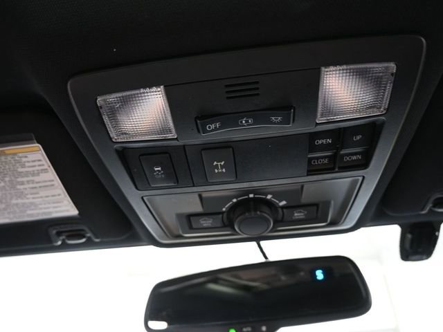 Used 2016 Toyota Tacoma TRD Off-Road image 12