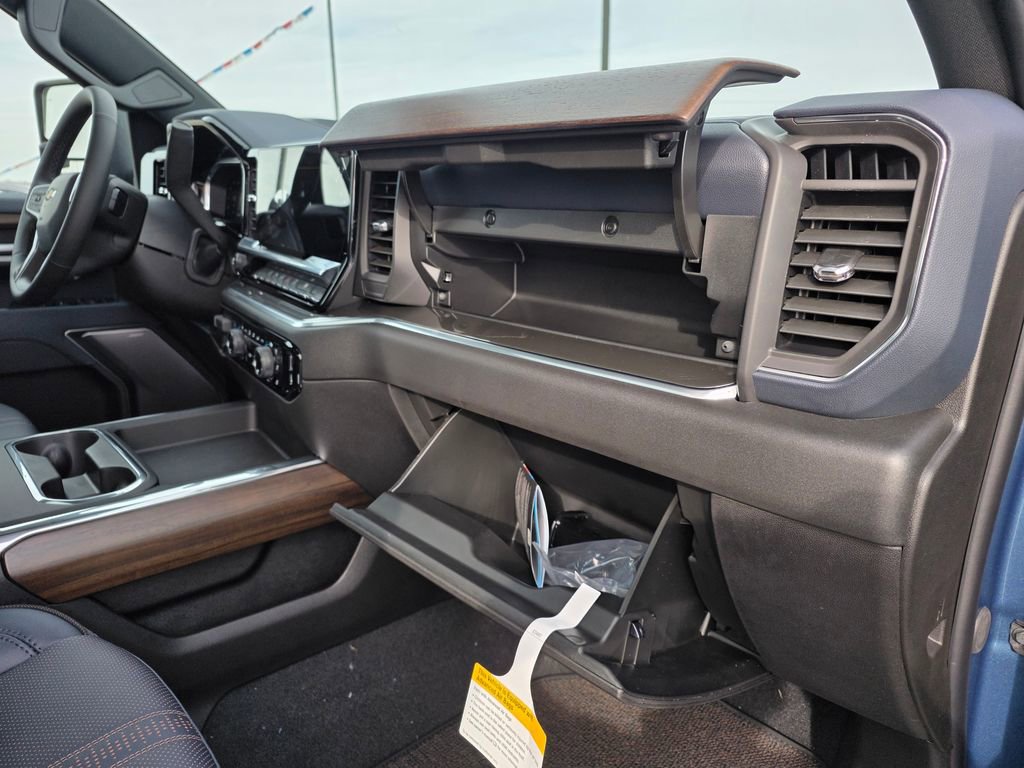 New 2026 Chevrolet Silverado 3500 High Country w/ Technology Package image 39