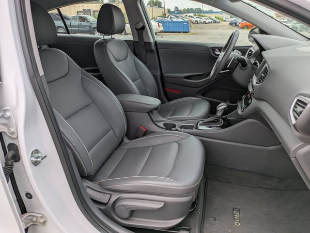 Used 2019 Hyundai Ioniq Limited FWD image 22