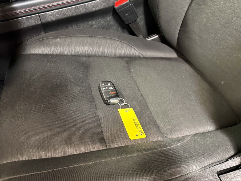 Used 2025 Dodge Durango GT image 20