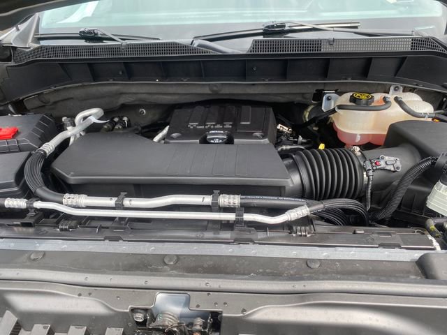 Used 2023 Chevrolet Silverado 1500 LT AWD/4WD image 27