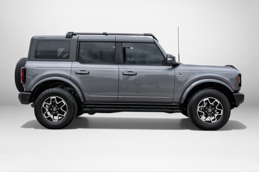 Used 2023 Ford Bronco Outer Banks image 5
