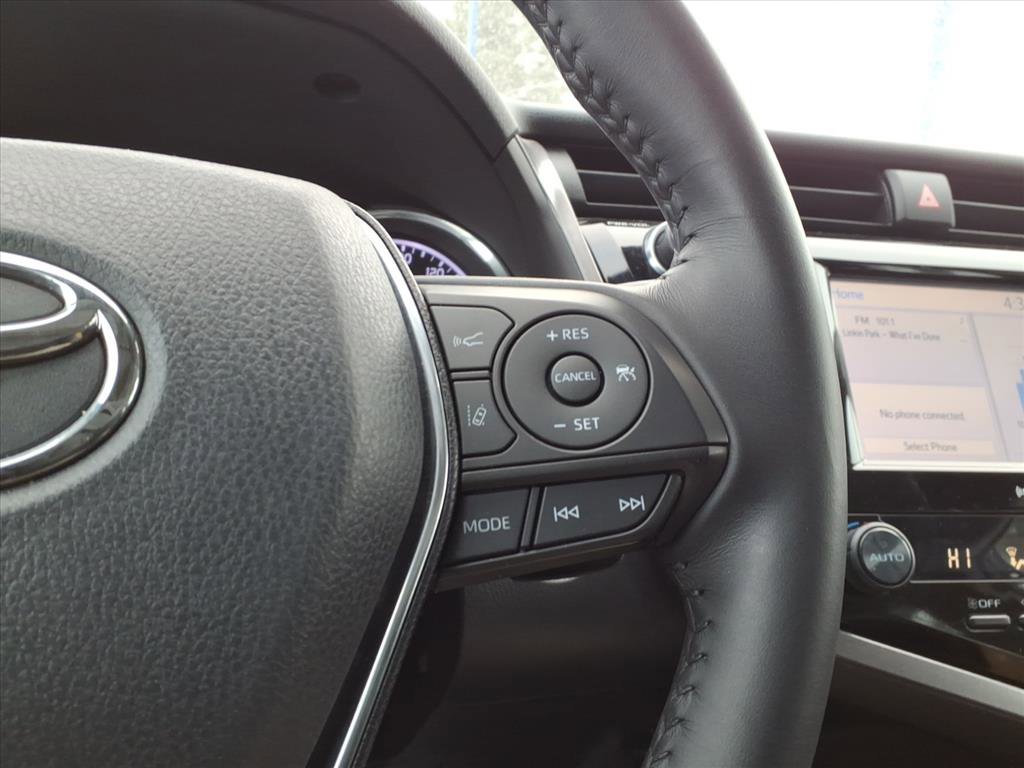 Used 2020 Toyota Camry SE image 17