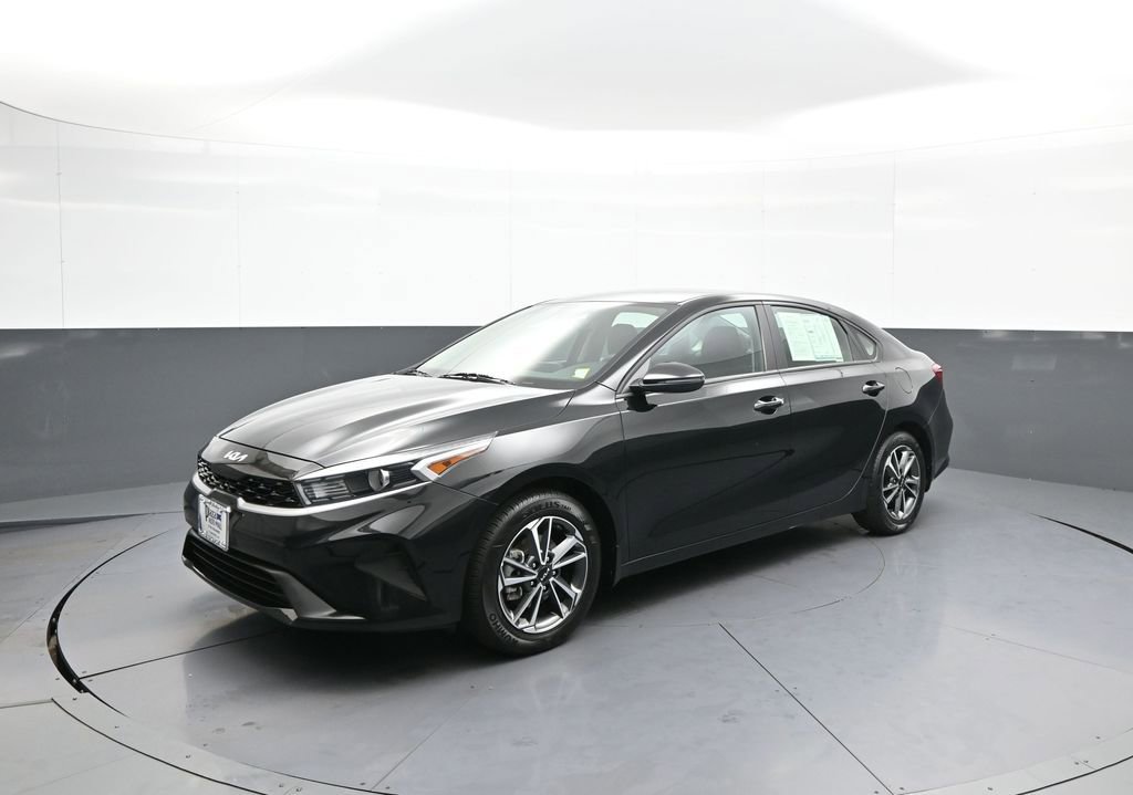 Certified 2023 Kia Forte LXS w/ LXS Technology Package FWD image 10