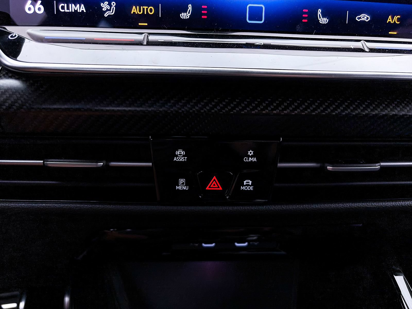 Used 2025 Volkswagen Golf R Black Edition AWD/4WD image 28