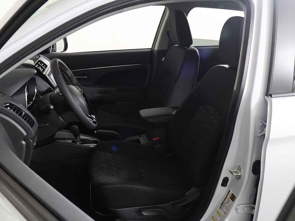 New 2027 Mitsubishi Outlander Sport LE FWD image 21
