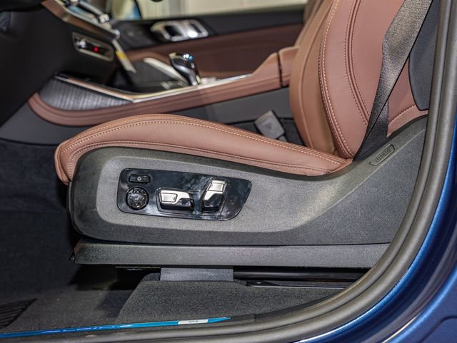 New 2026 BMW ALPINA XB7 AWD/4WD image 15