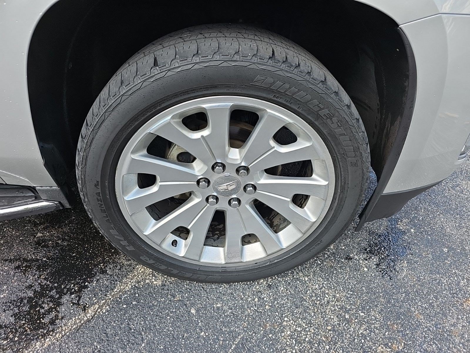 Used 2016 Cadillac Escalade ESV Luxury AWD/4WD image 9