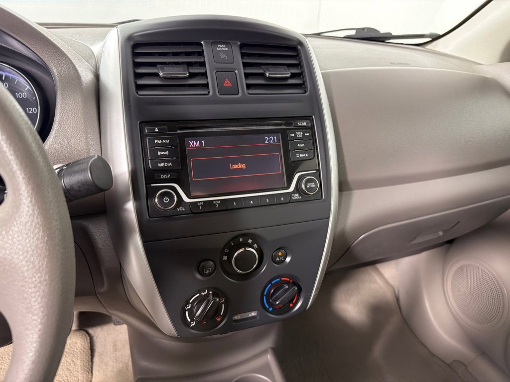 Used 2015 Nissan Versa SL FWD image 16