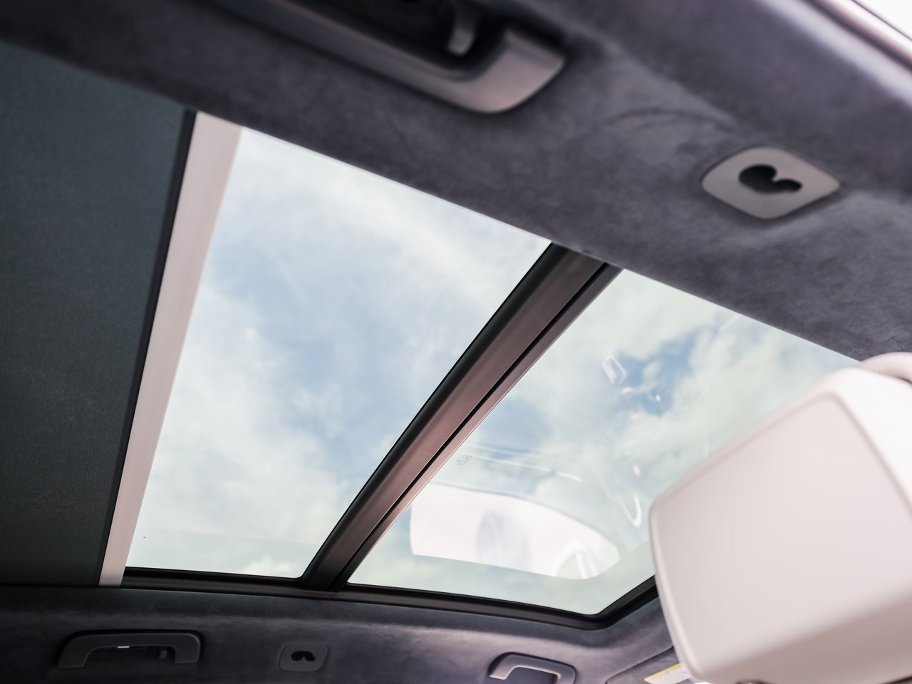 Certified 2022 Porsche Cayenne Turbo image 29