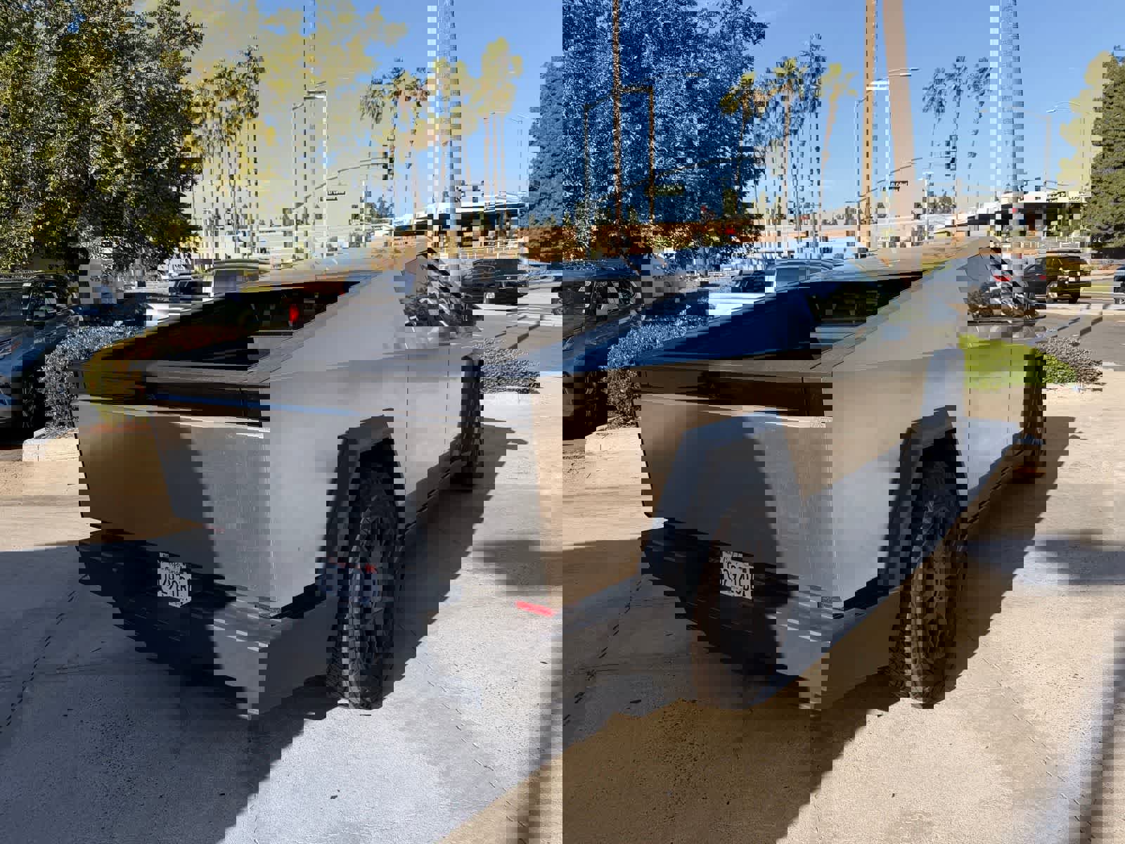 Used 2024 Tesla Cybertruck AWD Crew Cab image 5