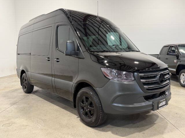 Used 2019 Freightliner Sprinter 2500 RWD image 4