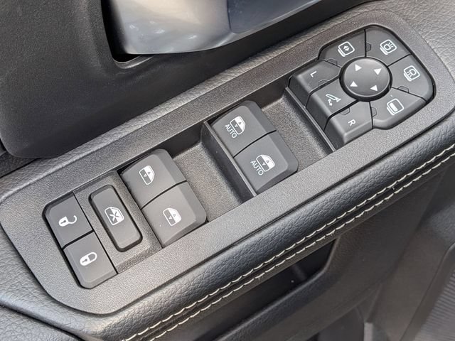 New 2026 RAM 2500 Big Horn AWD/4WD image 23