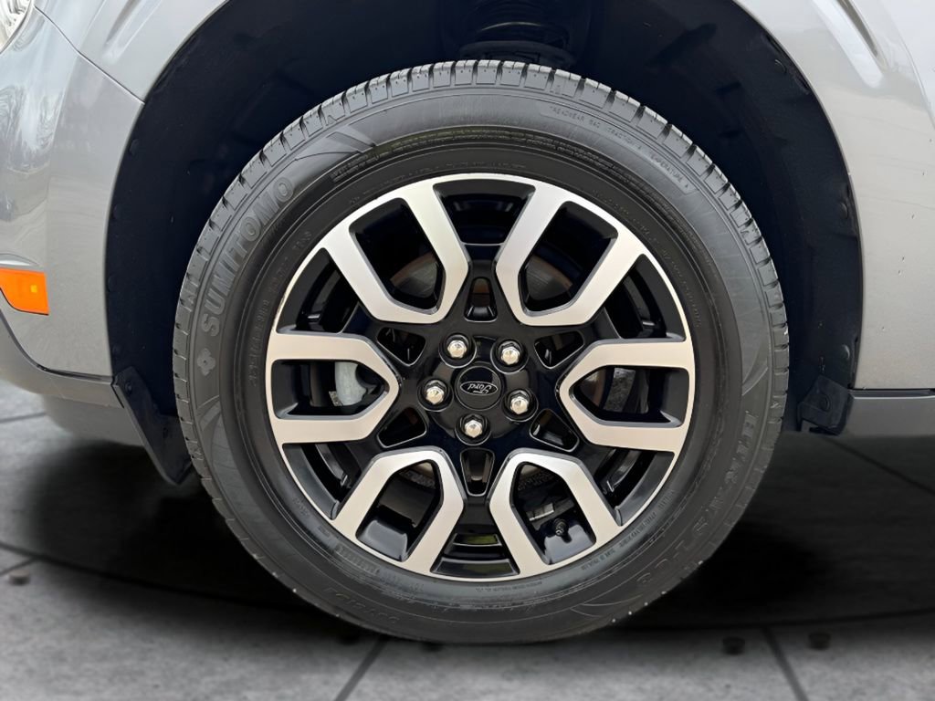 Used 2022 Ford Maverick Lariat image 29