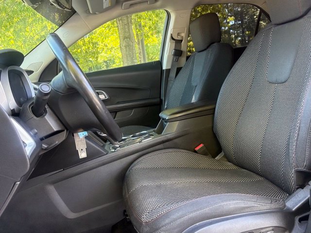 Used 2015 Chevrolet Equinox LT w/ Driver Convenience Package AWD/4WD image 28