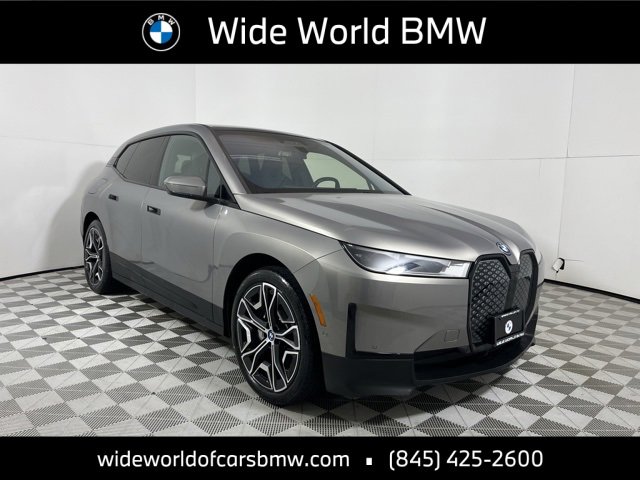Used 2023 BMW iX xDrive50 w/ Ultimate Package 2 image 1