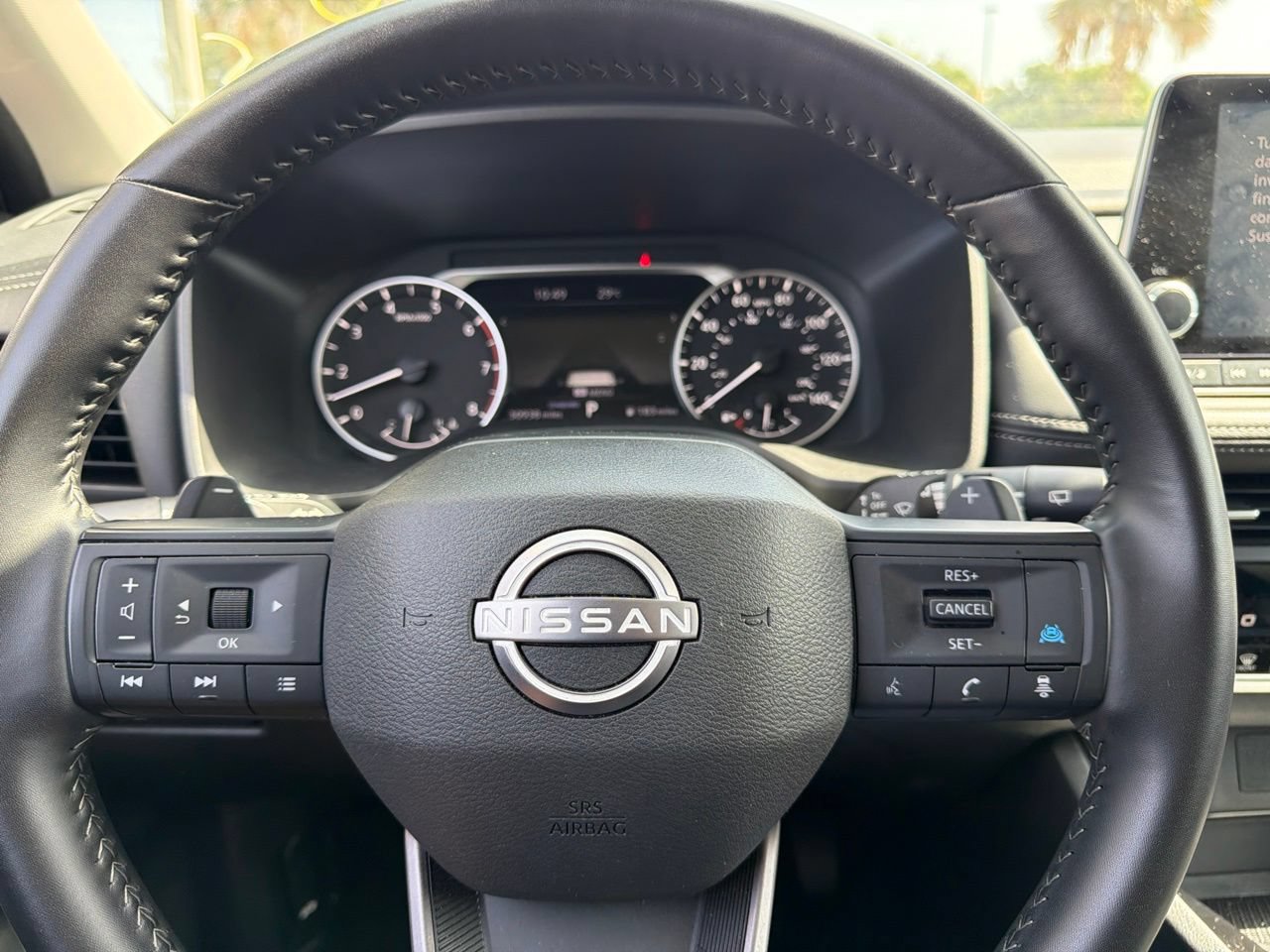 Used 2025 Nissan Rogue SV FWD image 7