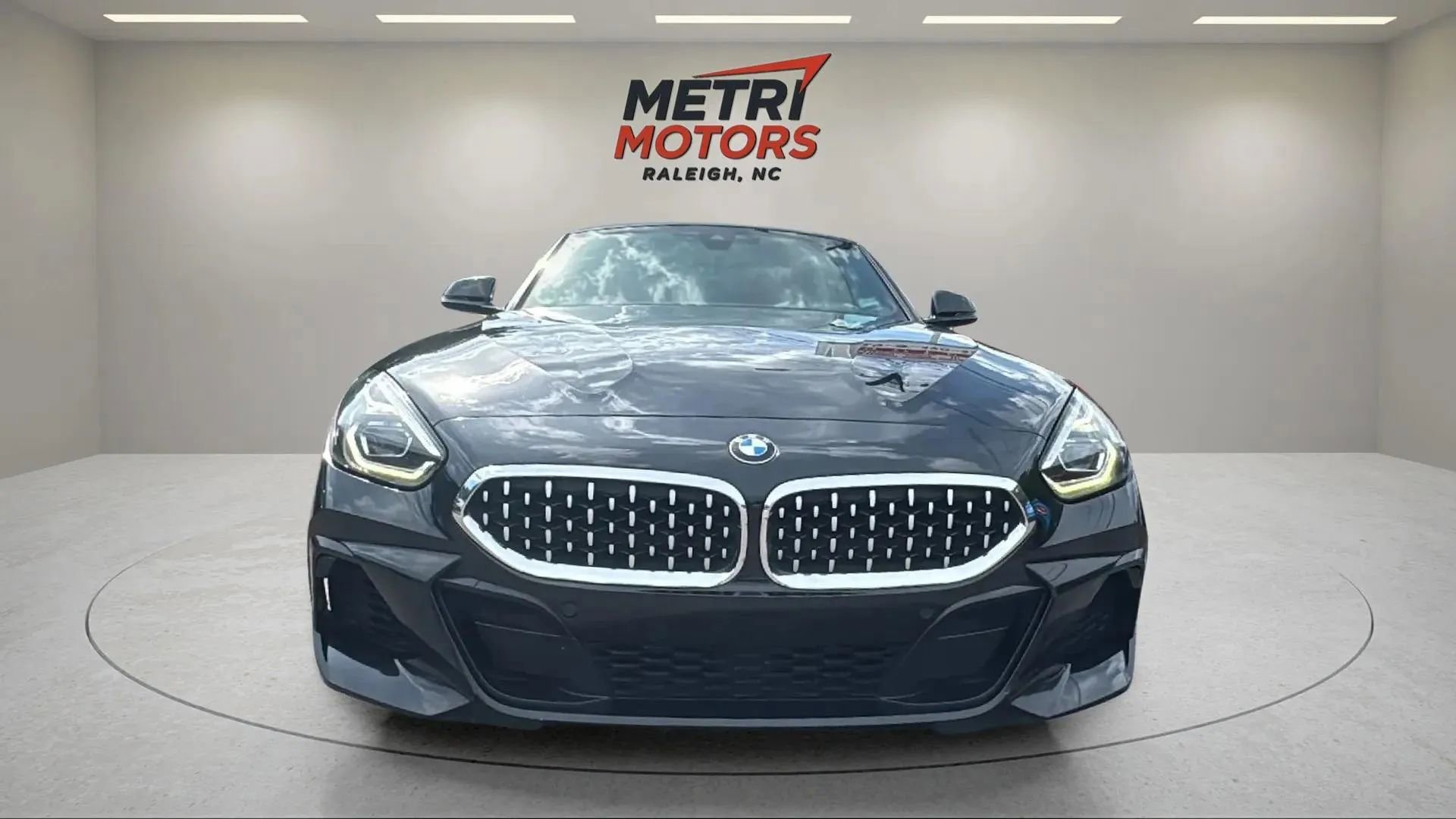 Used 2022 BMW Z4 sDrive30i w/ M Sport Package image 8