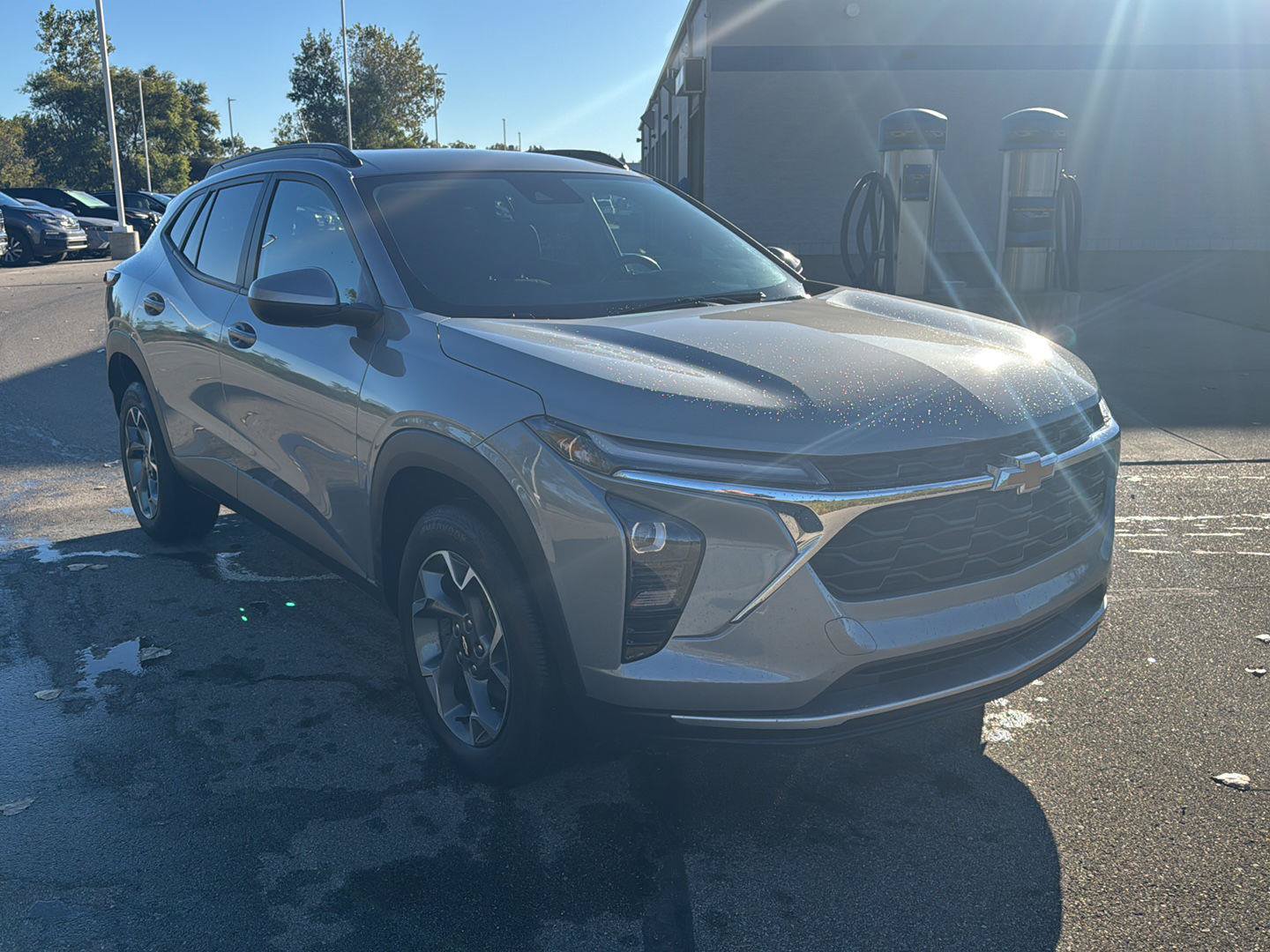 Used 2024 Chevrolet Trax LT w/ Driver Confidence Package FWD image 7