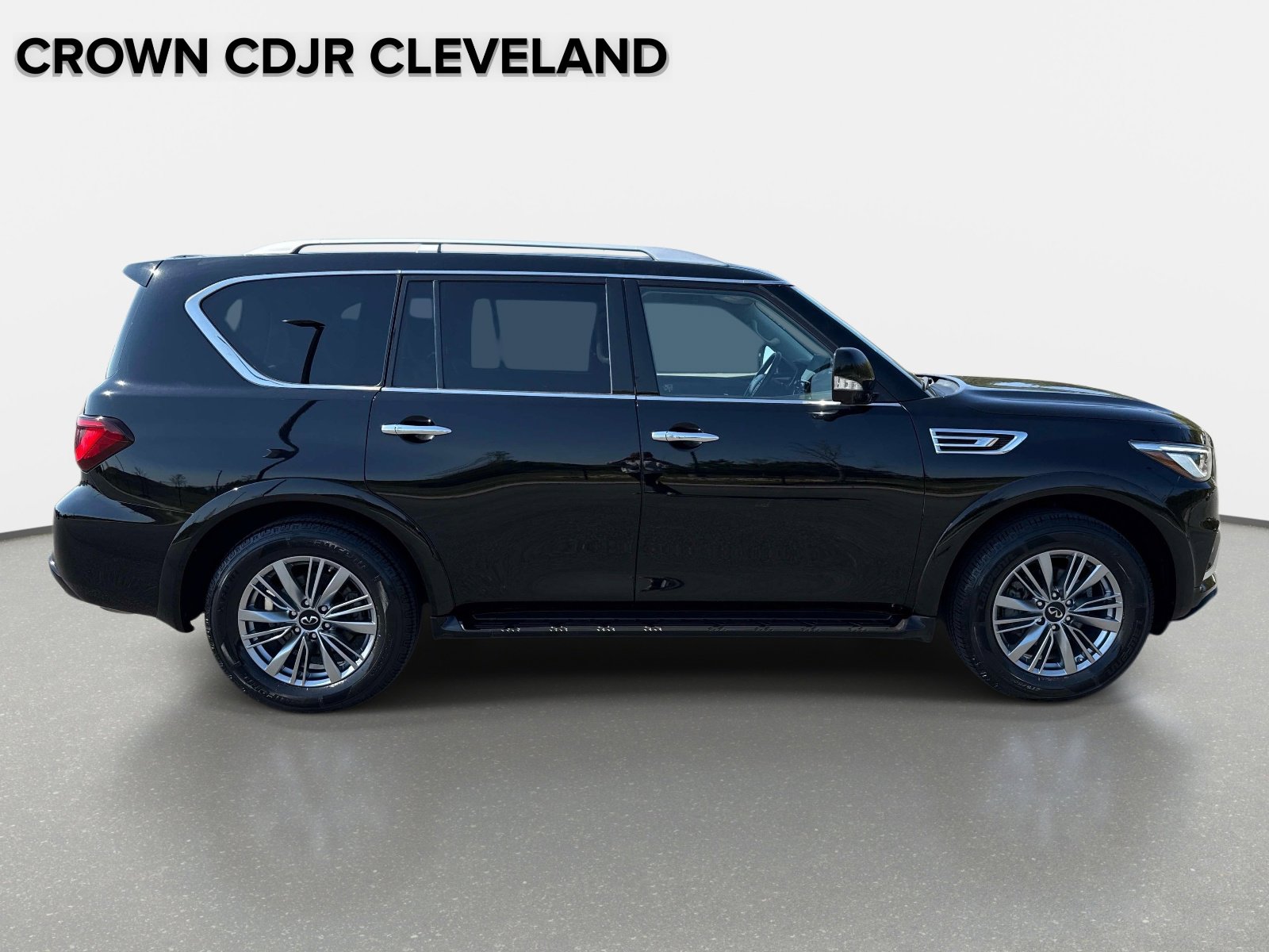 Used 2022 INFINITI QX80 Luxe AWD/4WD image 3