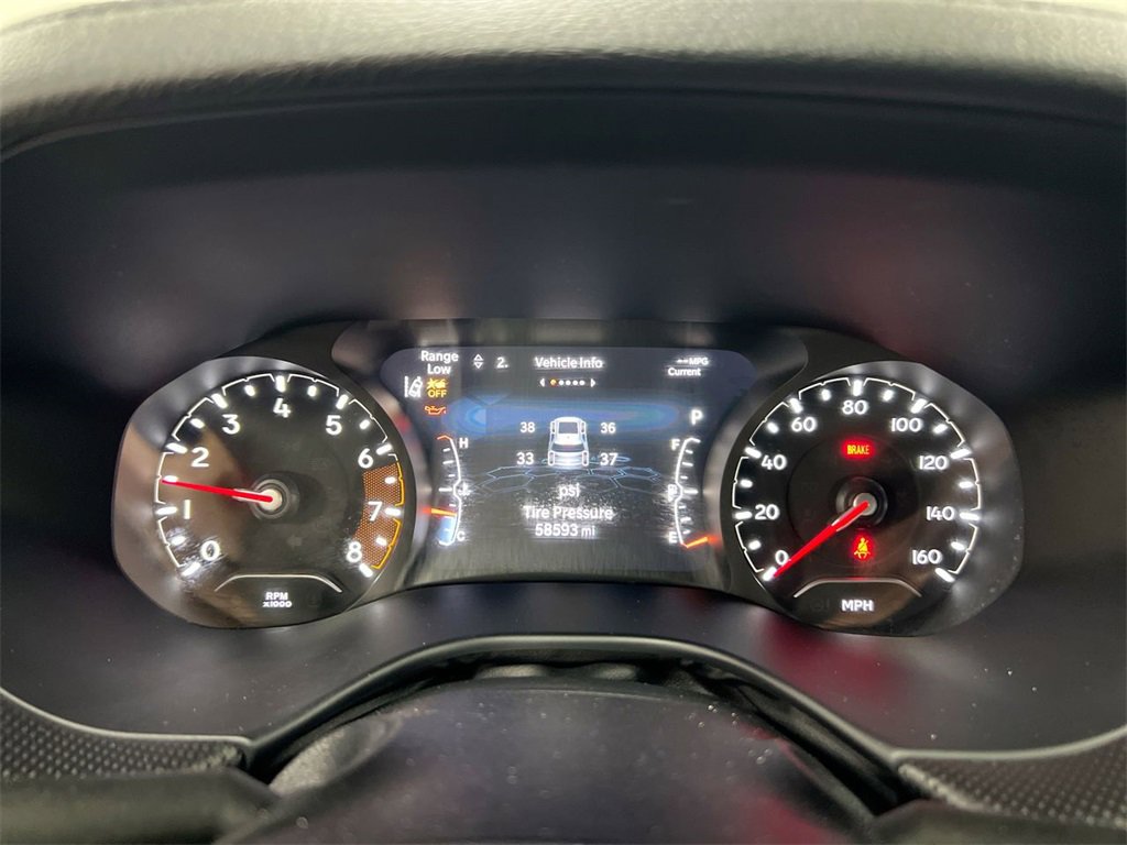 Used 2023 Jeep Compass Trailhawk image 11