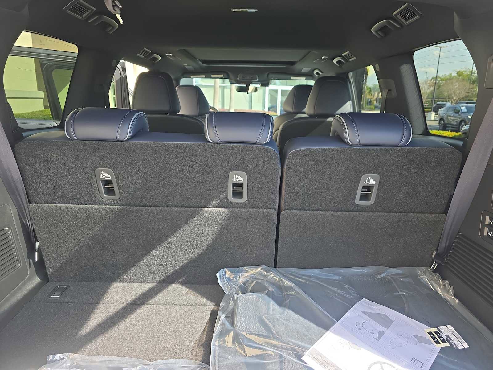 New 2026 INFINITI QX80 4WD w/ Sport Exterior Package image 24