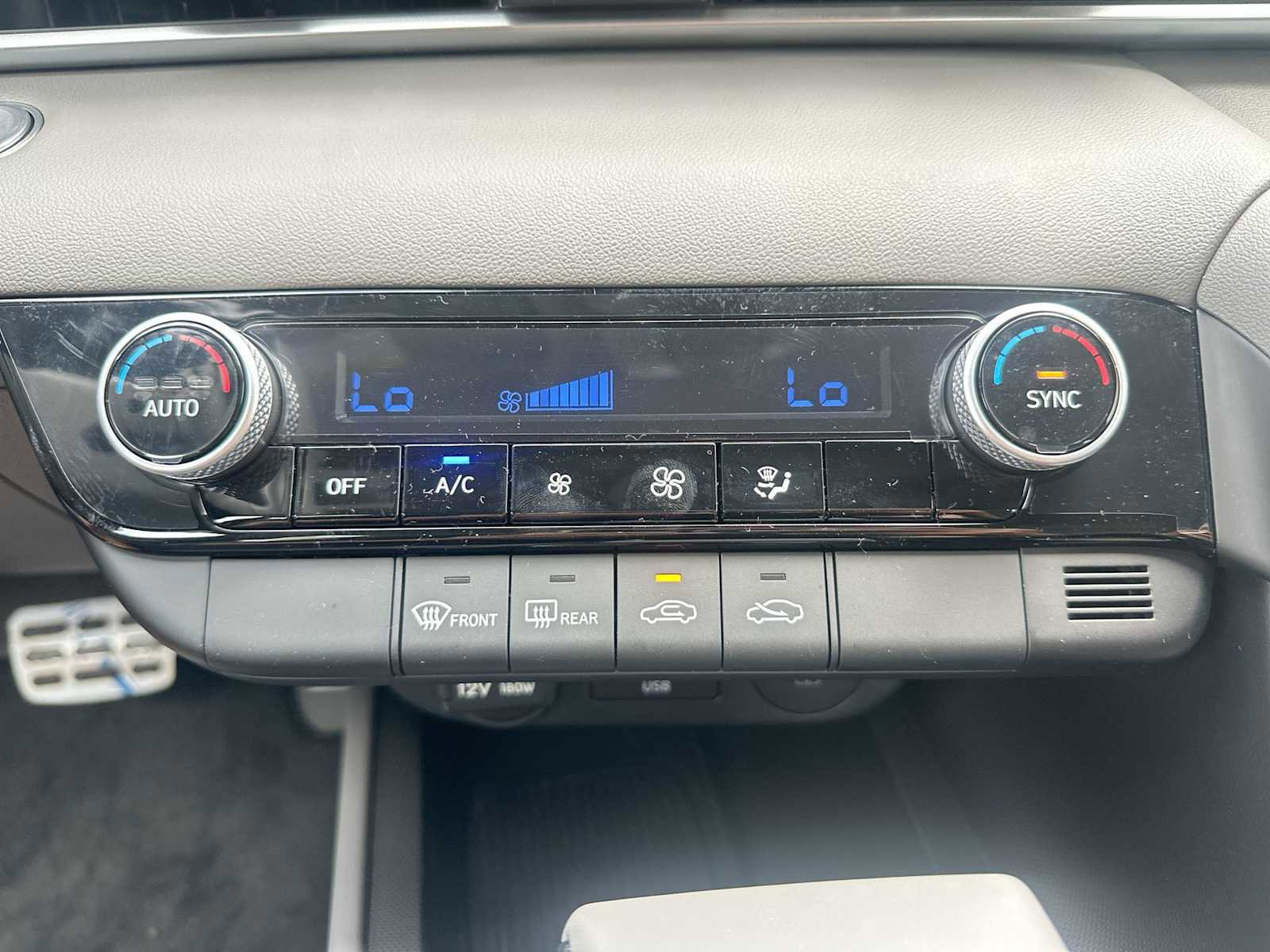New 2025 Hyundai Elantra Sport FWD image 16