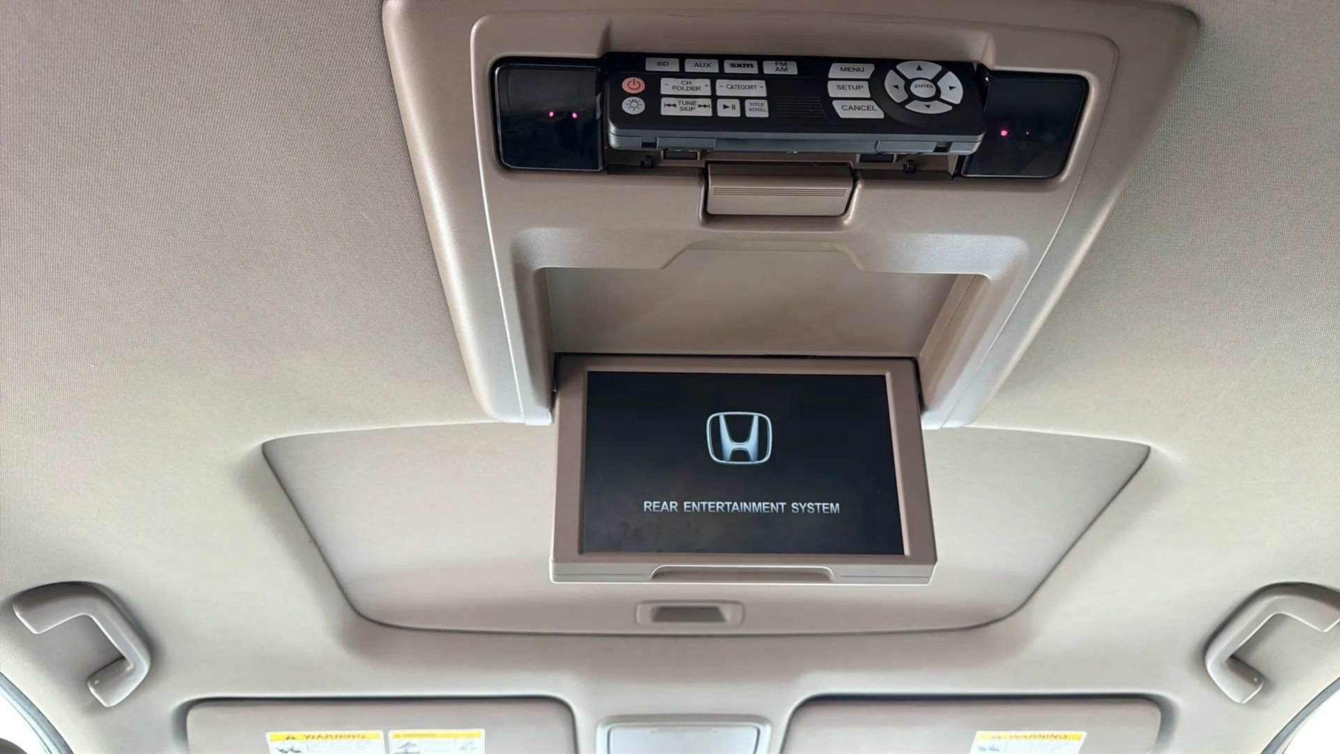 Used 2017 Honda Pilot Touring image 31