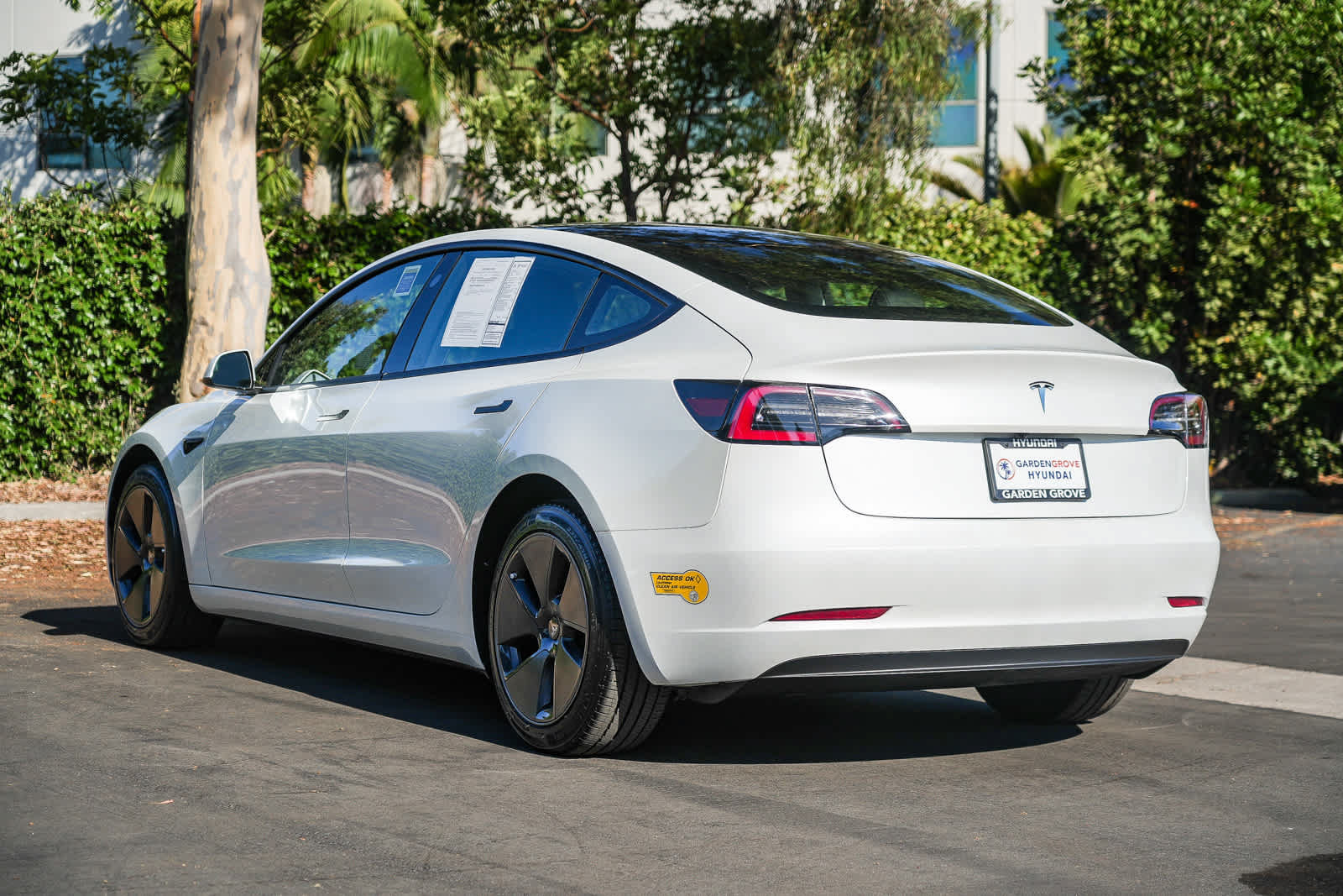 Used 2023 Tesla Model 3 Standard Range RWD image 8