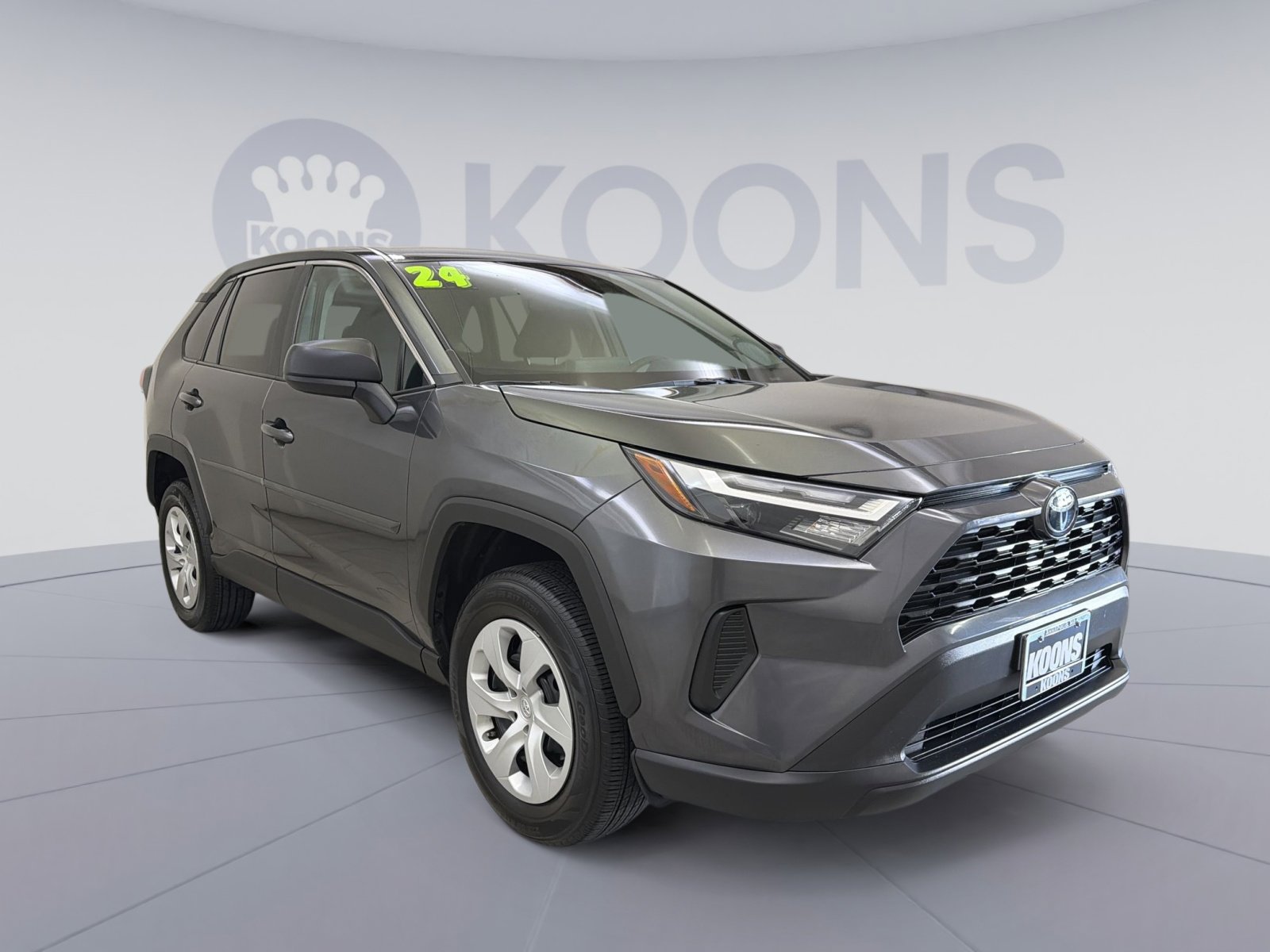 Used 2024 Toyota RAV4 LE AWD/4WD image 2