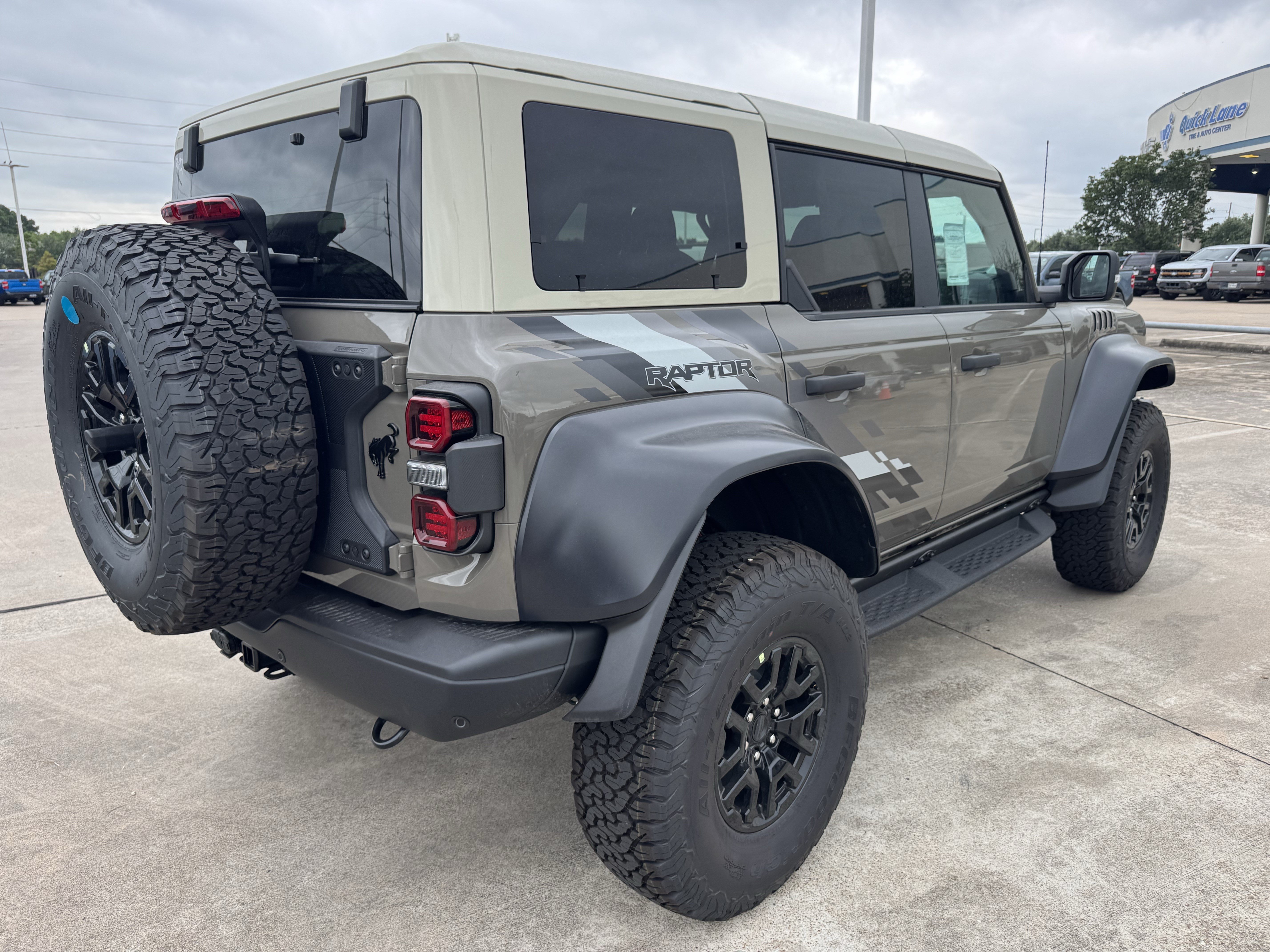 New 2026 Ford Bronco Raptor AWD/4WD image 8