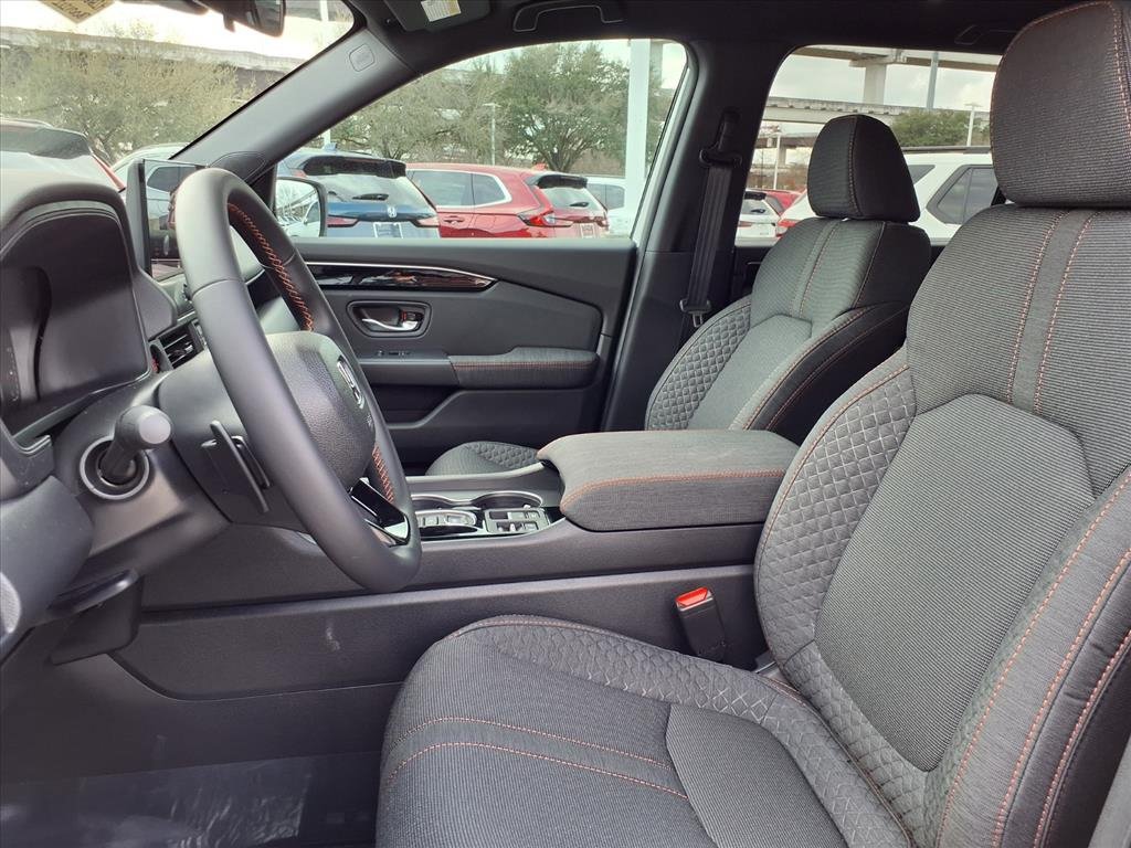 New 2026 Honda Pilot Sport image 17