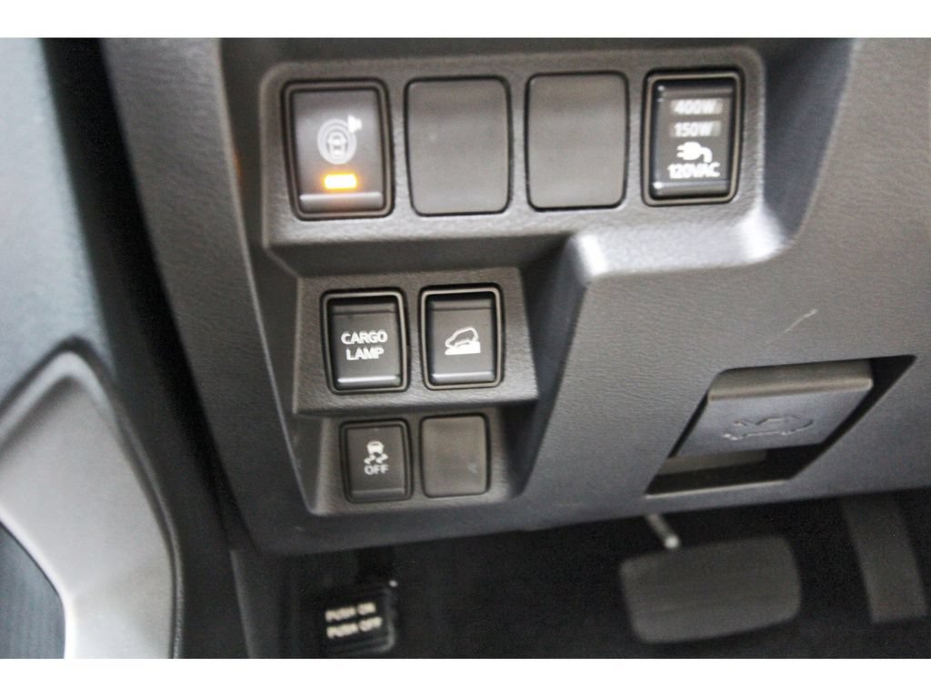 Used 2024 Nissan Frontier SV w/ SV Convenience Package AWD/4WD image 26