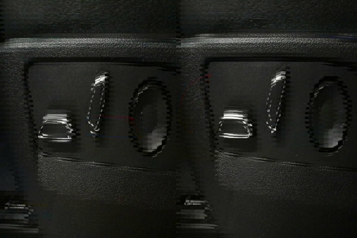 Used 2022 GMC Yukon XL Denali image 19